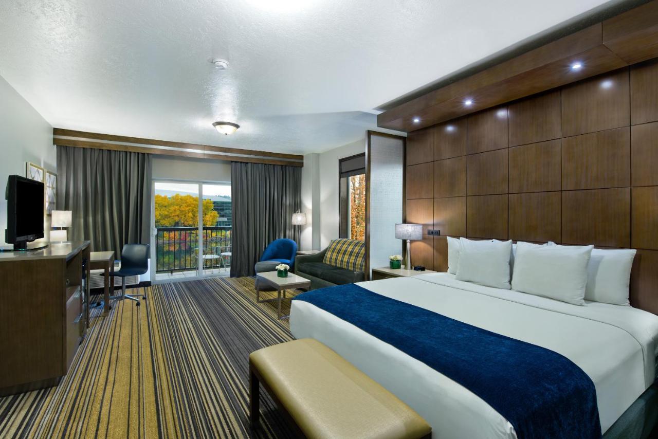 Oxford Suites Spokane Downtown Buitenkant foto
