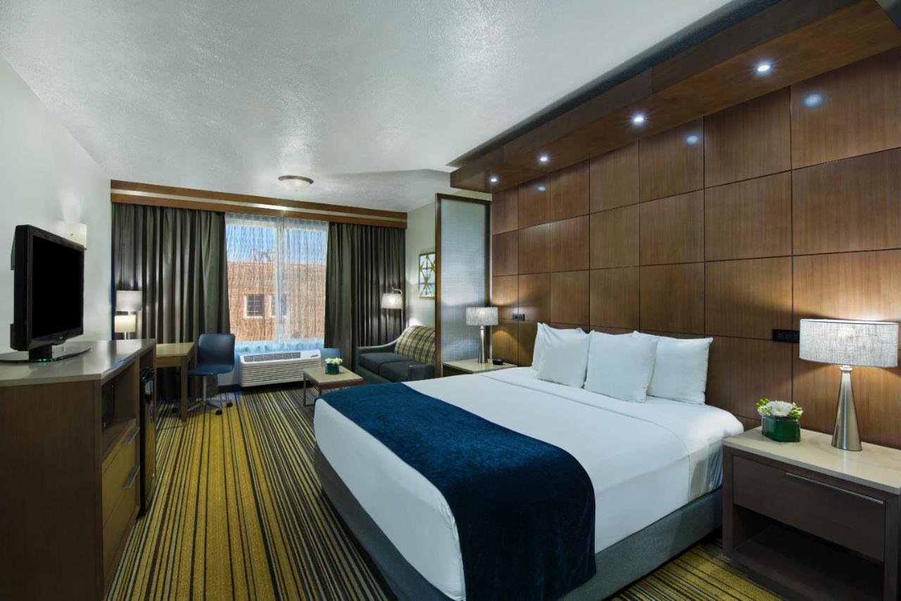Oxford Suites Spokane Downtown Buitenkant foto