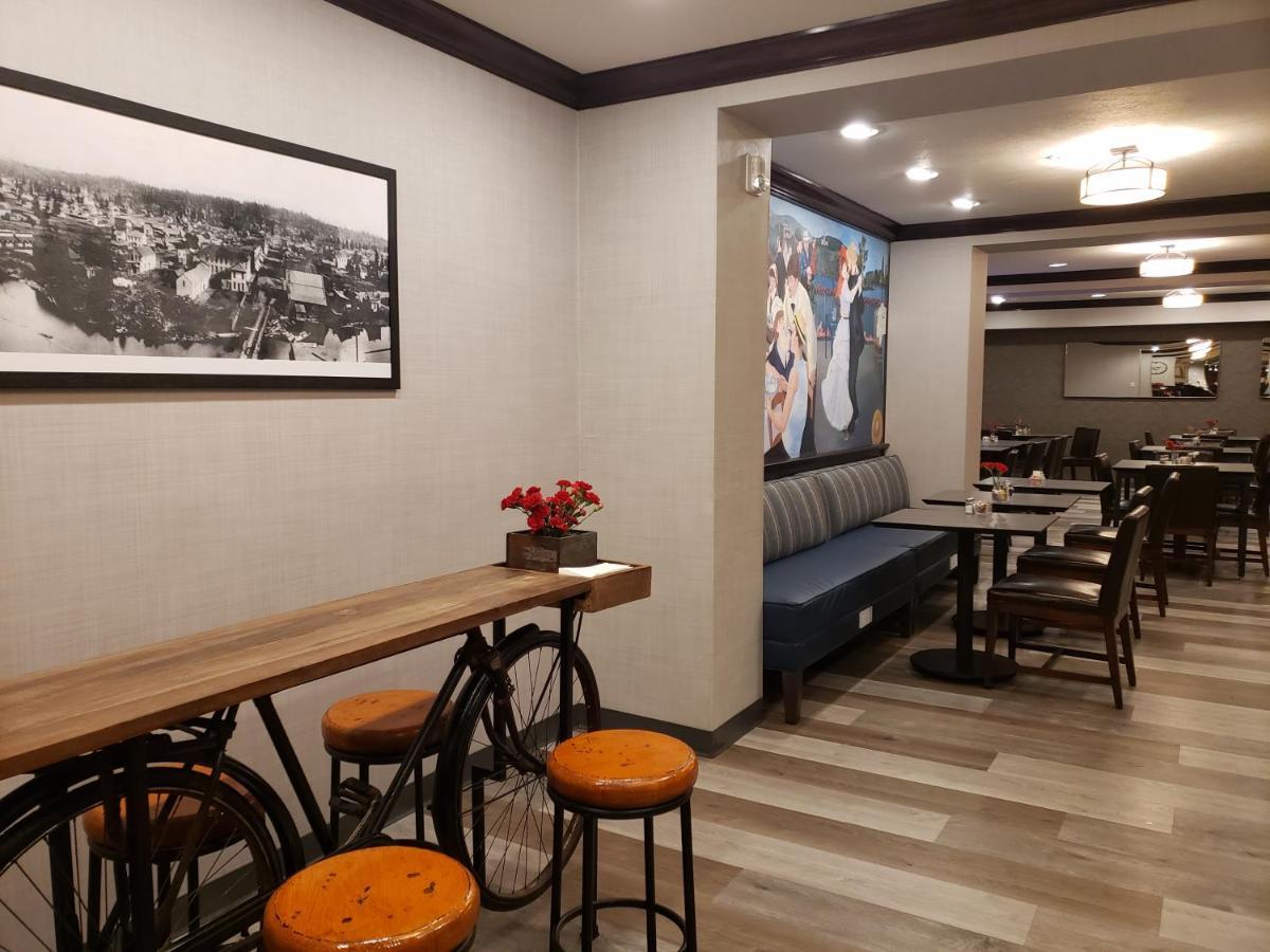 Oxford Suites Spokane Downtown Buitenkant foto